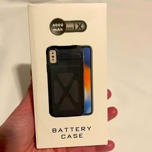 iPhone iX Accessory: Hard, protective battery charging case, Blk (NWT)